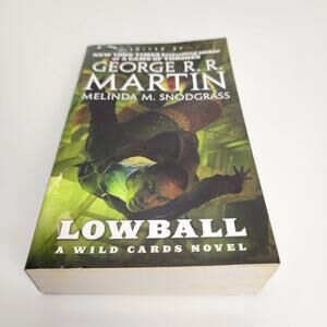 Lowball: A Wild Cards Novel (Book 2 of the Mean Streets Triad) Paperback Book